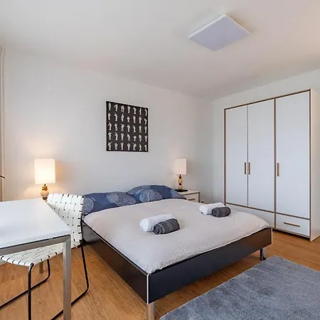 2 Schlafzimmer W47 דירה