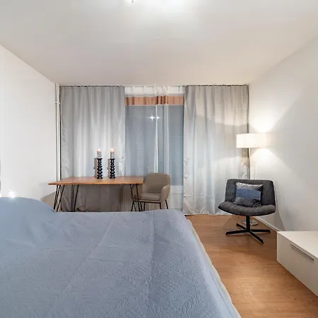 2 Schlafzimmer W47 *